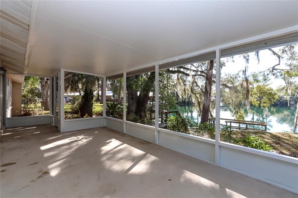 For Rent: $2,700 (3 beds, 2 baths, 1427 Square Feet)