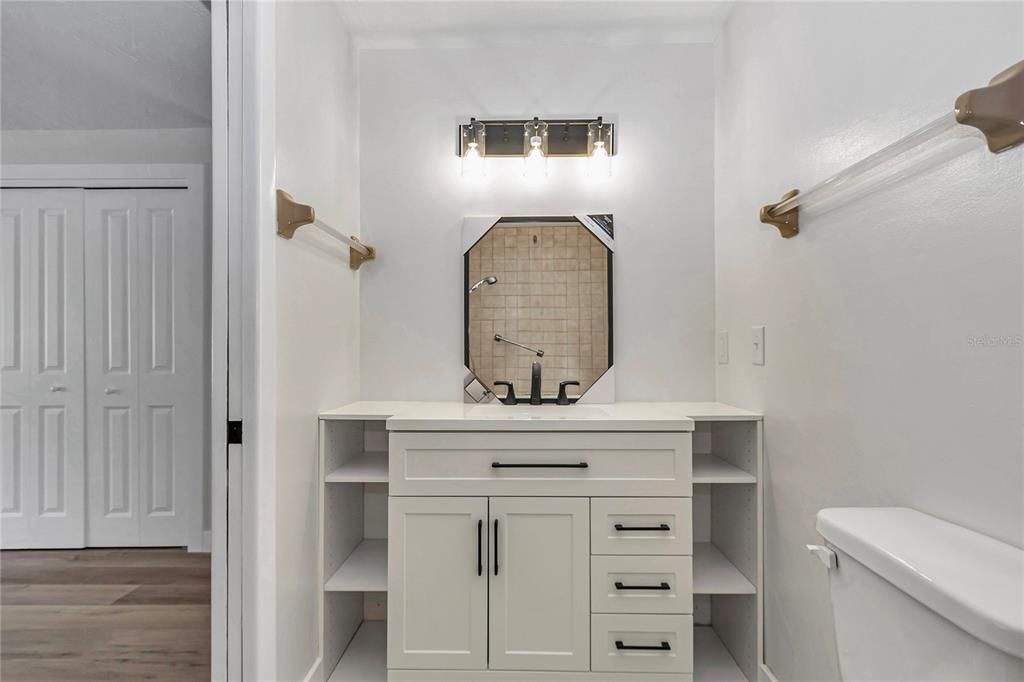 For Rent: $2,700 (3 beds, 2 baths, 1427 Square Feet)