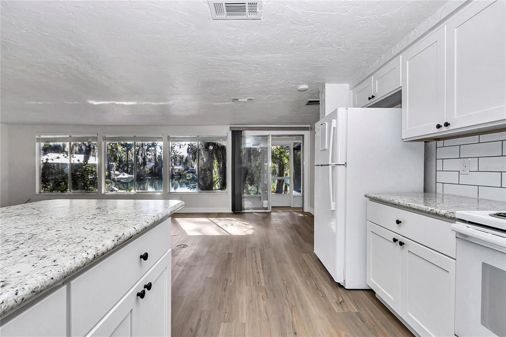 For Rent: $2,700 (3 beds, 2 baths, 1427 Square Feet)