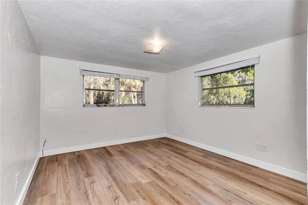 For Rent: $2,700 (3 beds, 2 baths, 1427 Square Feet)