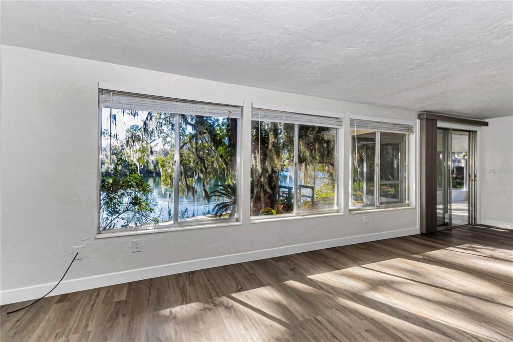 For Rent: $2,700 (3 beds, 2 baths, 1427 Square Feet)