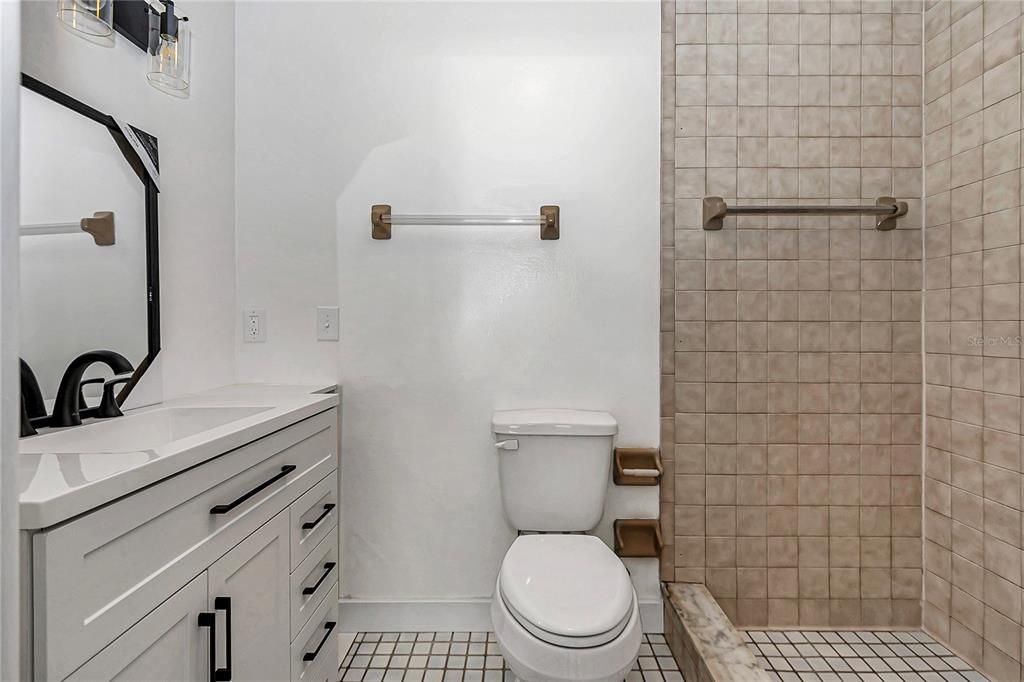 For Rent: $2,700 (3 beds, 2 baths, 1427 Square Feet)