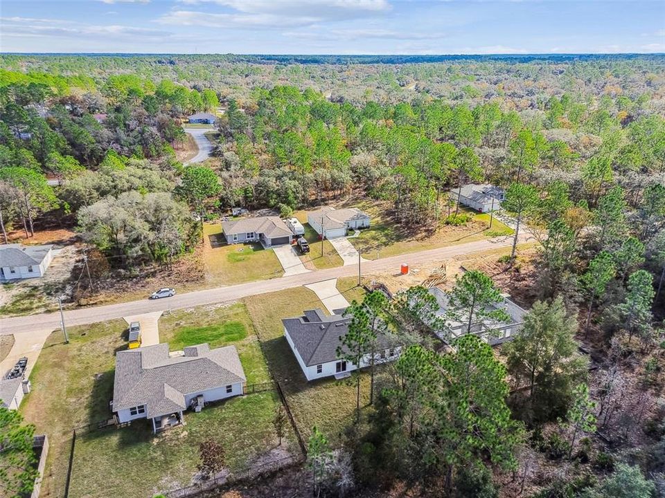 На продажу: $274,900 (4 спален, 2 ванн, 1774 Квадратных фут)