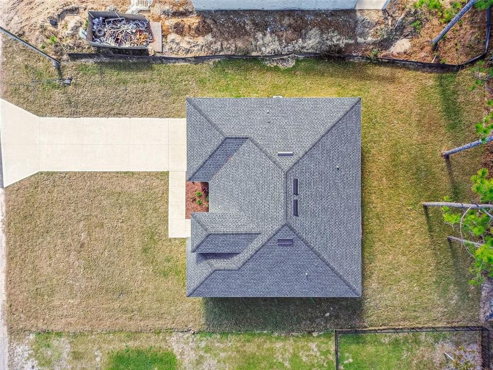 На продажу: $274,900 (4 спален, 2 ванн, 1774 Квадратных фут)