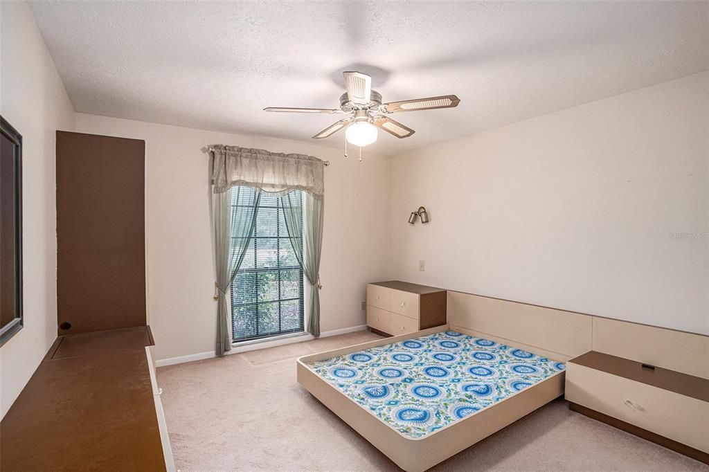 En Venta: $395,000 (3 camas, 2 baños, 1658 Pies cuadrados)