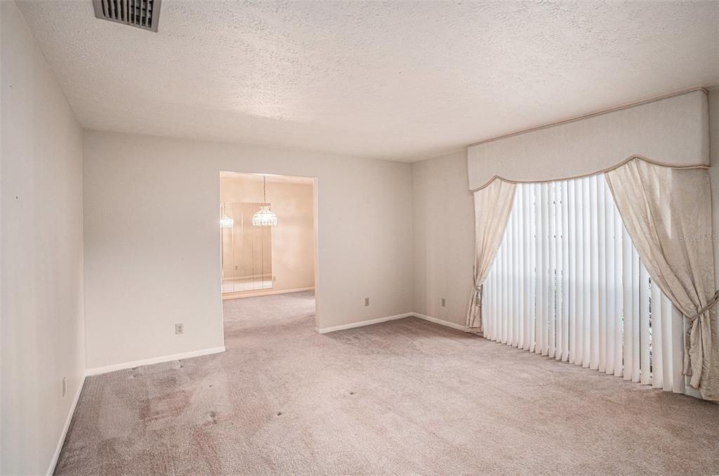 En Venta: $395,000 (3 camas, 2 baños, 1658 Pies cuadrados)