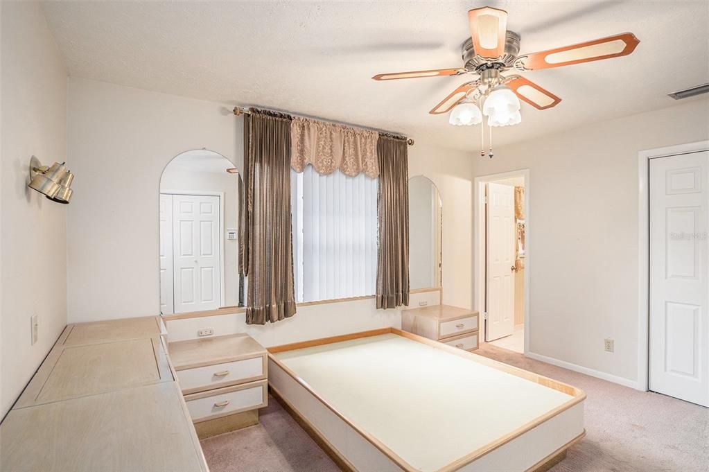 En Venta: $395,000 (3 camas, 2 baños, 1658 Pies cuadrados)