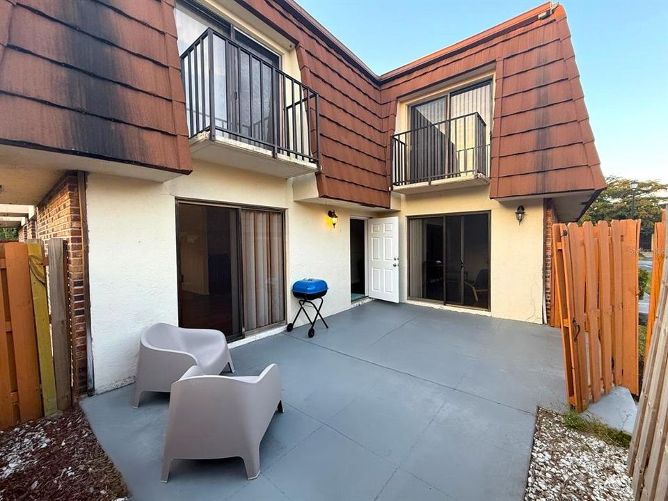 For Sale: $255,000 (3 beds, 2 baths, 1648 Square Feet)