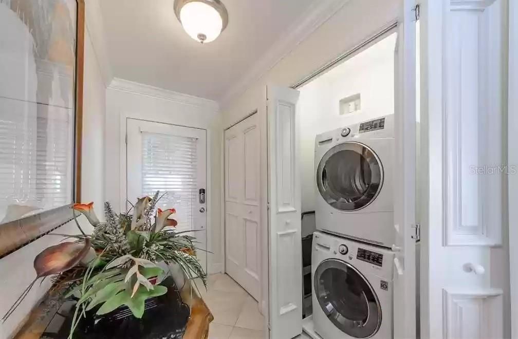 待售: $580,000 (2 贝兹, 2 浴室, 1080 平方英尺)