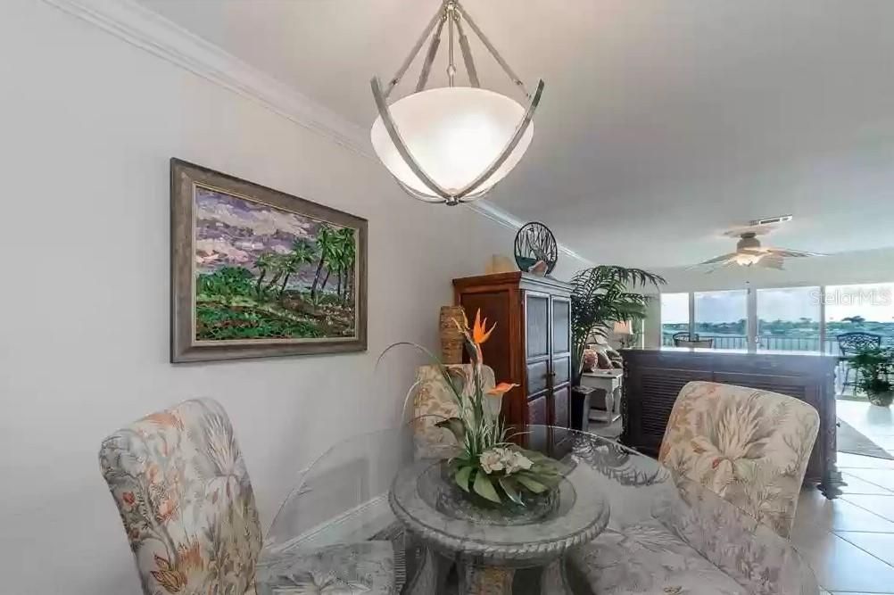 待售: $580,000 (2 贝兹, 2 浴室, 1080 平方英尺)