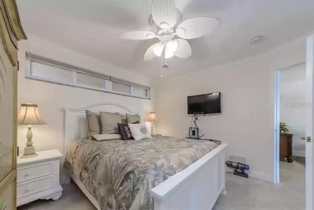 待售: $580,000 (2 贝兹, 2 浴室, 1080 平方英尺)