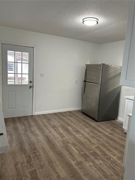 В аренду: $1,500 (2 спален, 1 ванн, 720 Квадратных фут)