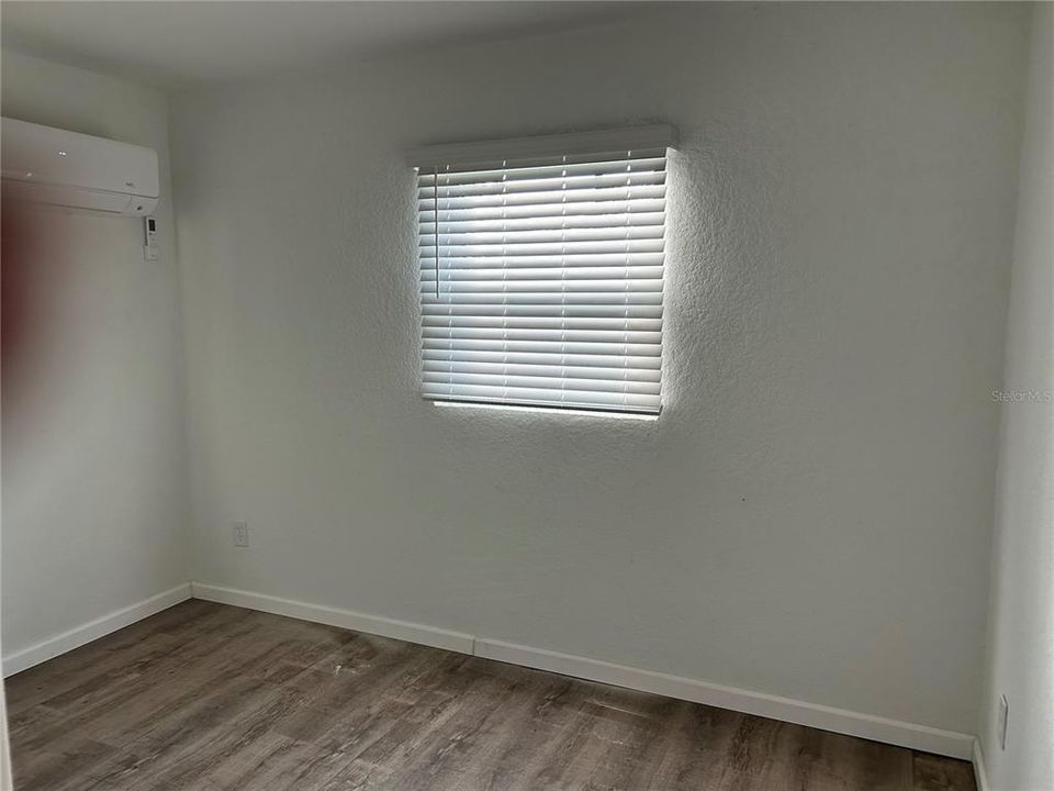 В аренду: $1,500 (2 спален, 1 ванн, 720 Квадратных фут)