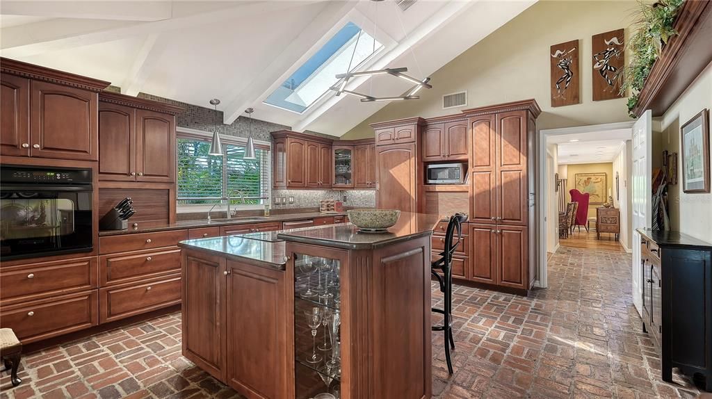 For Sale: $3,750,000 (4 beds, 4 baths, 4781 Square Feet)