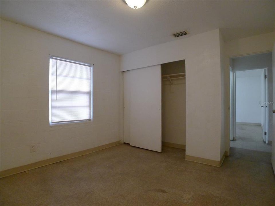 For Rent: $1,500 (3 beds, 1 baths, 1095 Square Feet)