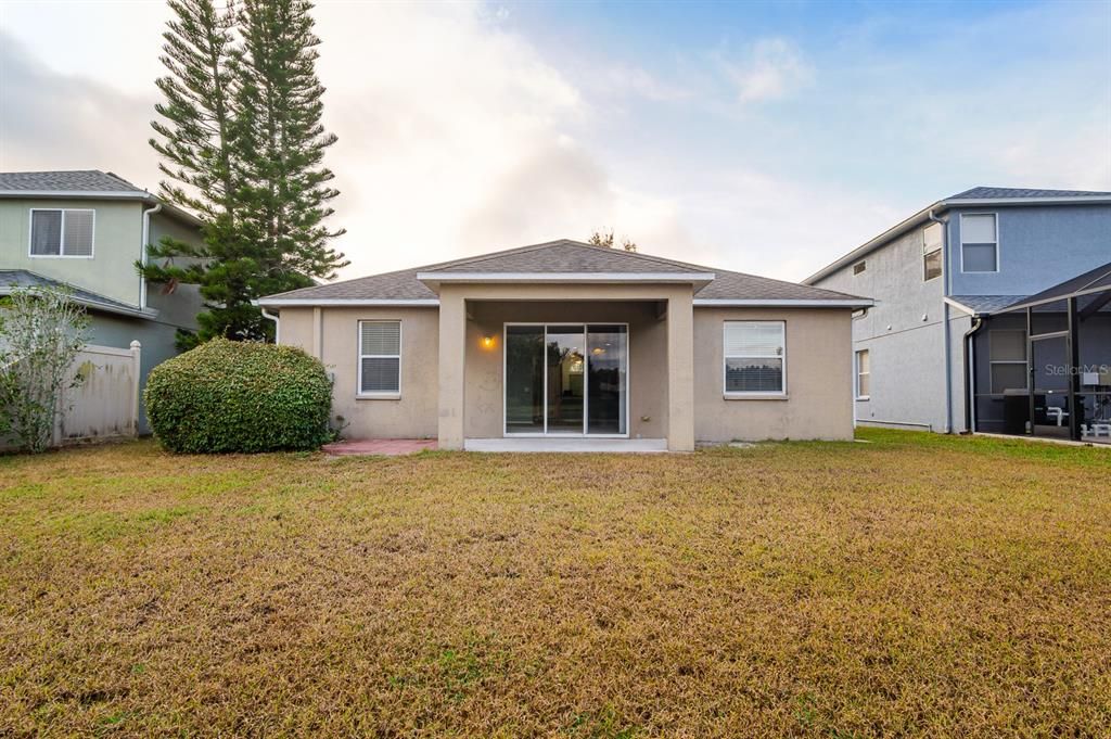 待售: $375,000 (4 贝兹, 2 浴室, 1825 平方英尺)