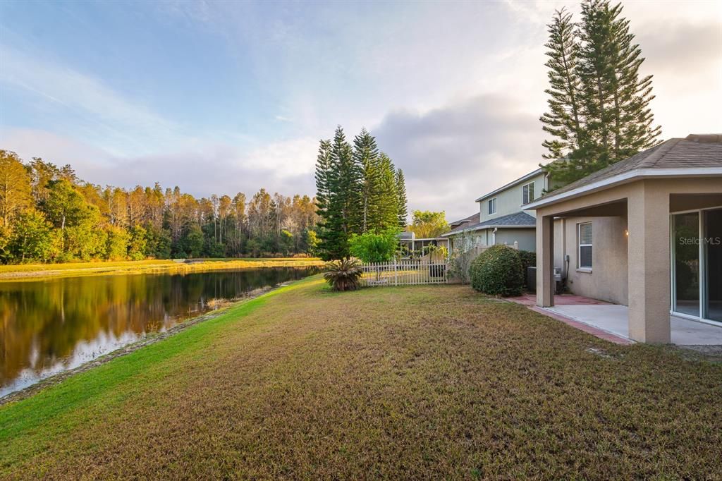 待售: $375,000 (4 贝兹, 2 浴室, 1825 平方英尺)