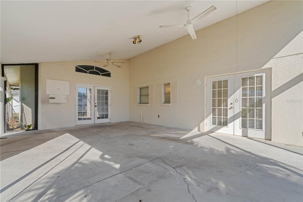 For Sale: $399,000 (4 beds, 3 baths, 2762 Square Feet)