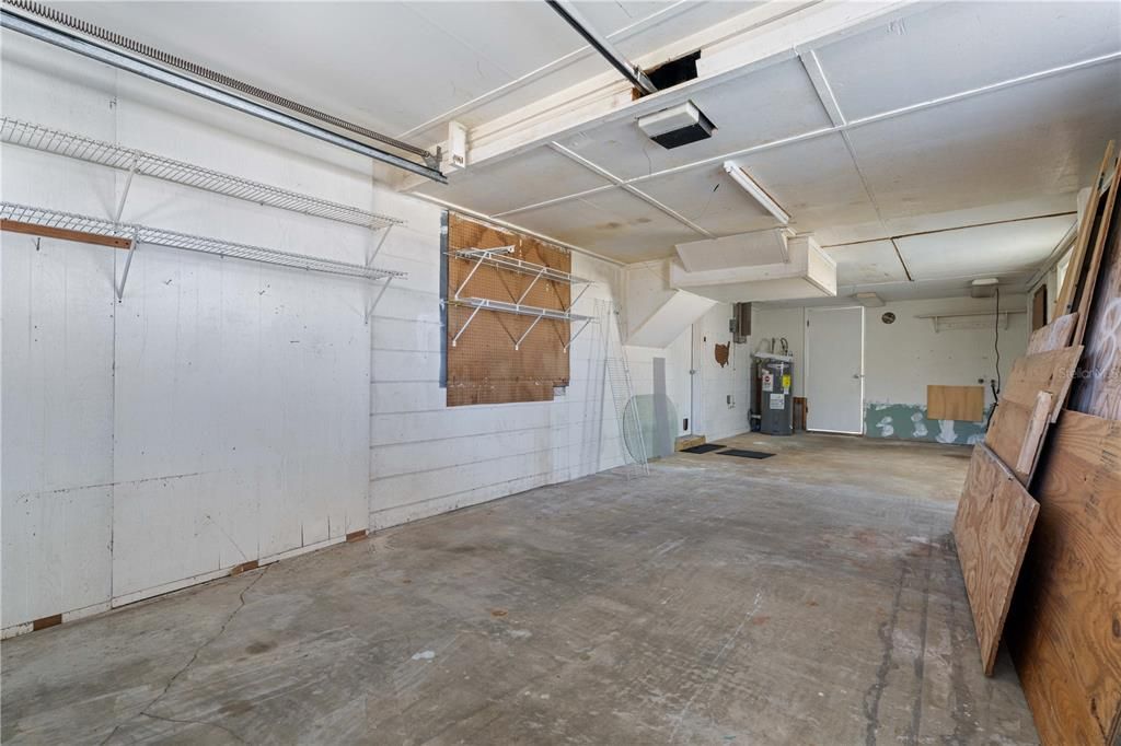 For Sale: $399,000 (4 beds, 3 baths, 2762 Square Feet)