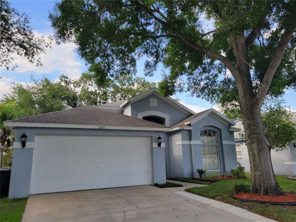 В аренду: $2,600 (3 спален, 2 ванн, 1810 Квадратных фут)