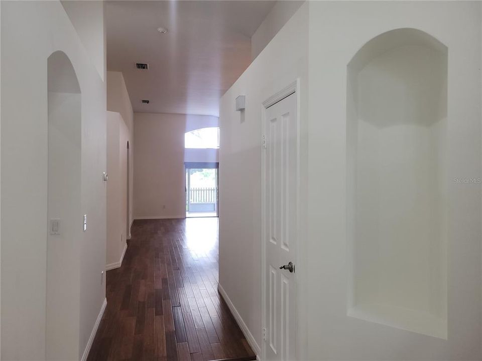 В аренду: $2,600 (3 спален, 2 ванн, 1810 Квадратных фут)