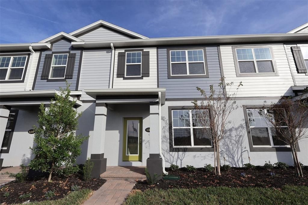 На продажу: $344,990 (3 спален, 2 ванн, 1693 Квадратных фут)