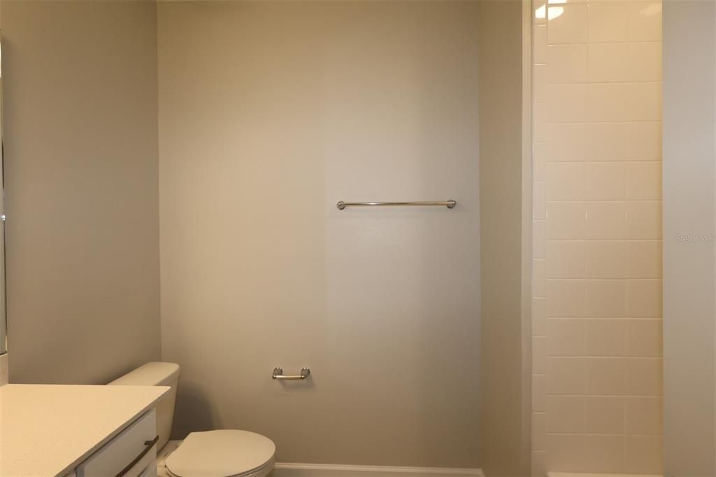 На продажу: $344,990 (3 спален, 2 ванн, 1693 Квадратных фут)