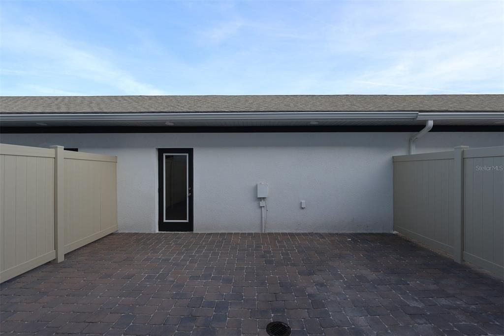 На продажу: $344,990 (3 спален, 2 ванн, 1693 Квадратных фут)