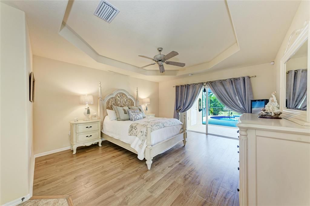 For Sale: $469,900 (3 beds, 2 baths, 2149 Square Feet)