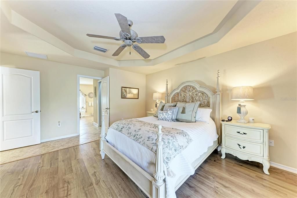 For Sale: $469,900 (3 beds, 2 baths, 2149 Square Feet)