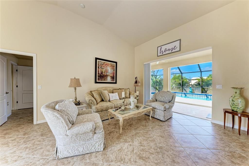 For Sale: $469,900 (3 beds, 2 baths, 2149 Square Feet)