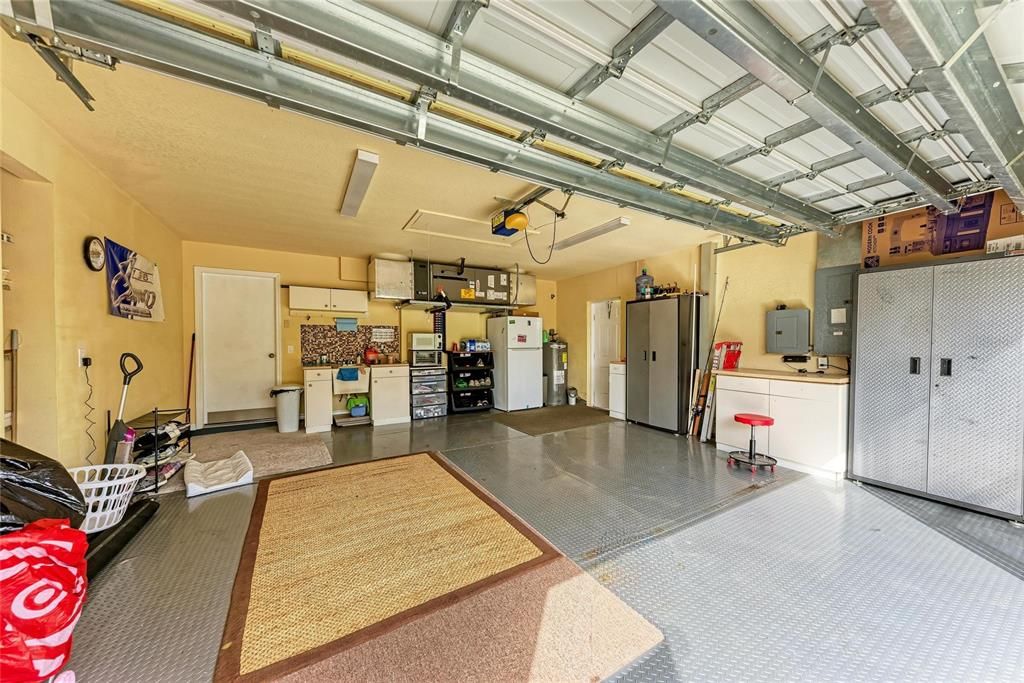 For Sale: $469,900 (3 beds, 2 baths, 2149 Square Feet)