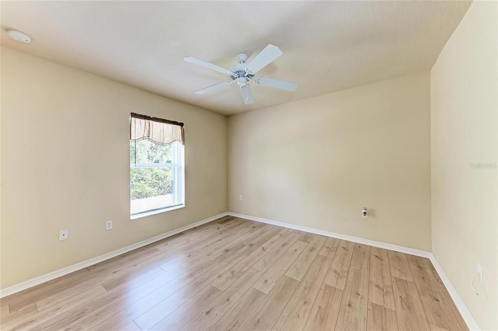 For Sale: $469,900 (3 beds, 2 baths, 2149 Square Feet)