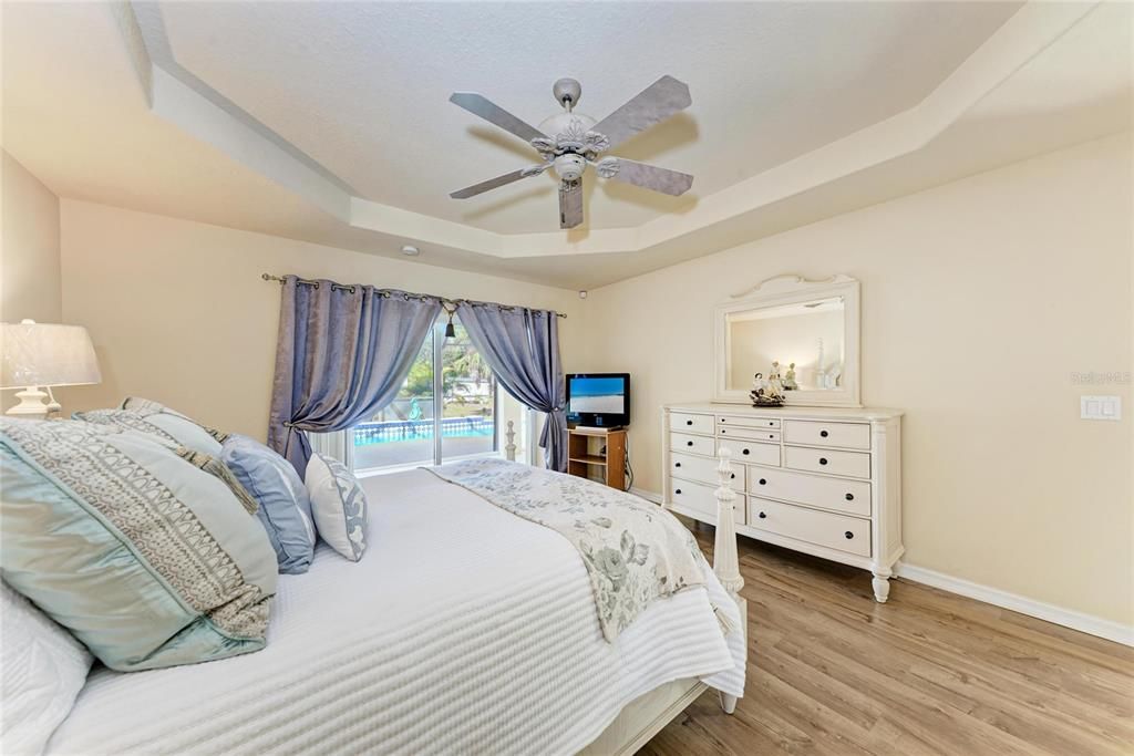 For Sale: $469,900 (3 beds, 2 baths, 2149 Square Feet)