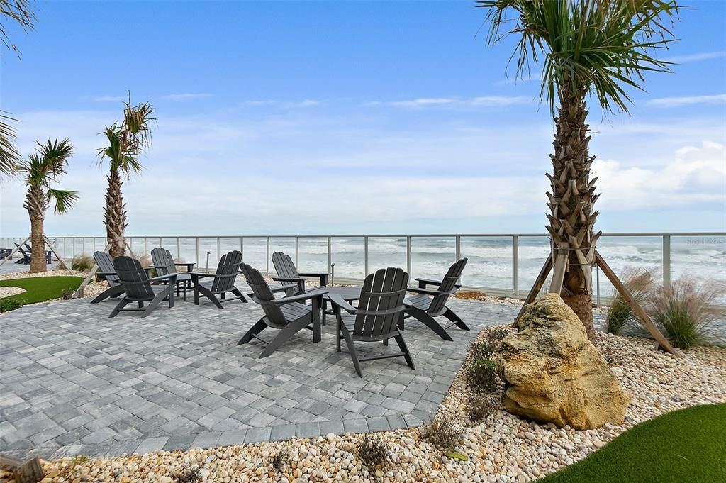 En Venta: $529,900 (2 camas, 2 baños, 1860 Pies cuadrados)