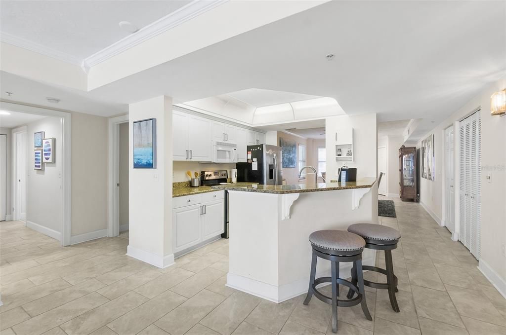 En Venta: $529,900 (2 camas, 2 baños, 1860 Pies cuadrados)