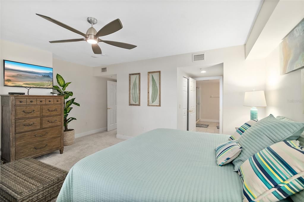 En Venta: $529,900 (2 camas, 2 baños, 1860 Pies cuadrados)