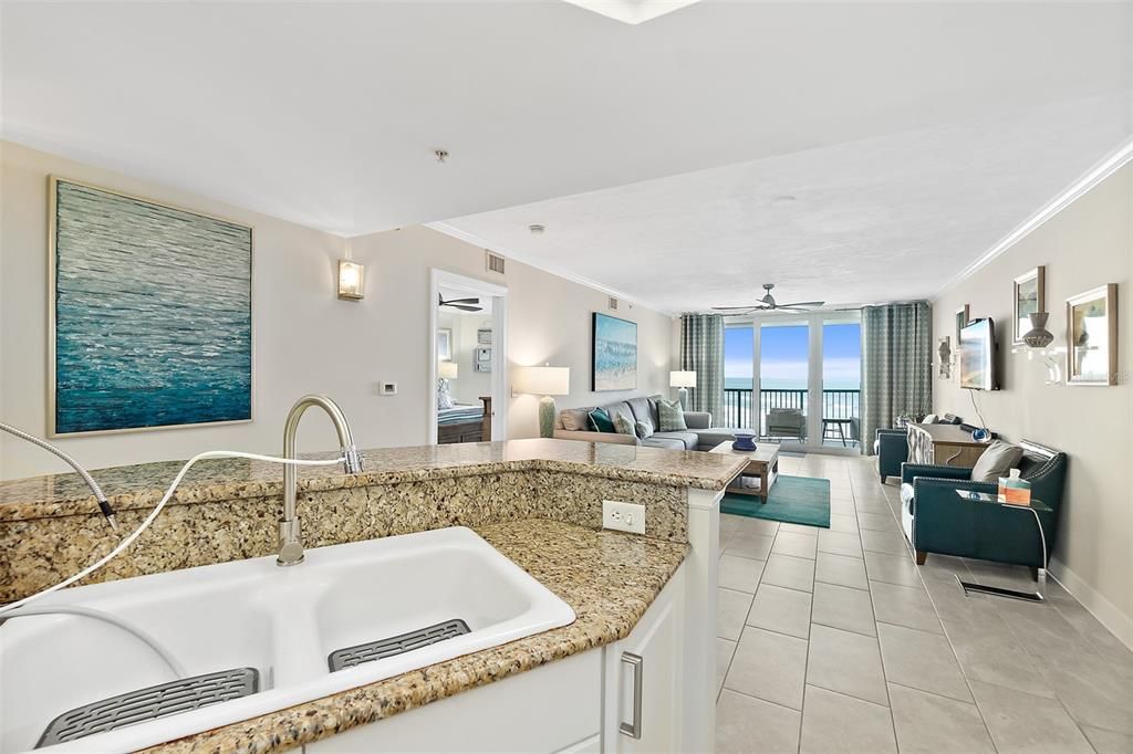 En Venta: $529,900 (2 camas, 2 baños, 1860 Pies cuadrados)