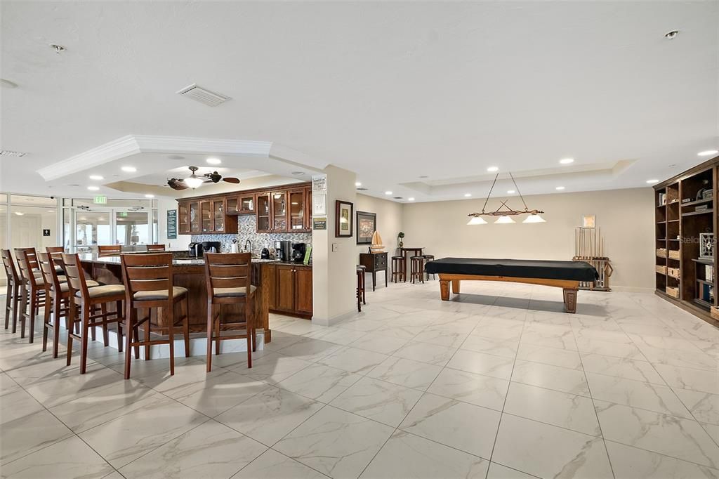 En Venta: $529,900 (2 camas, 2 baños, 1860 Pies cuadrados)