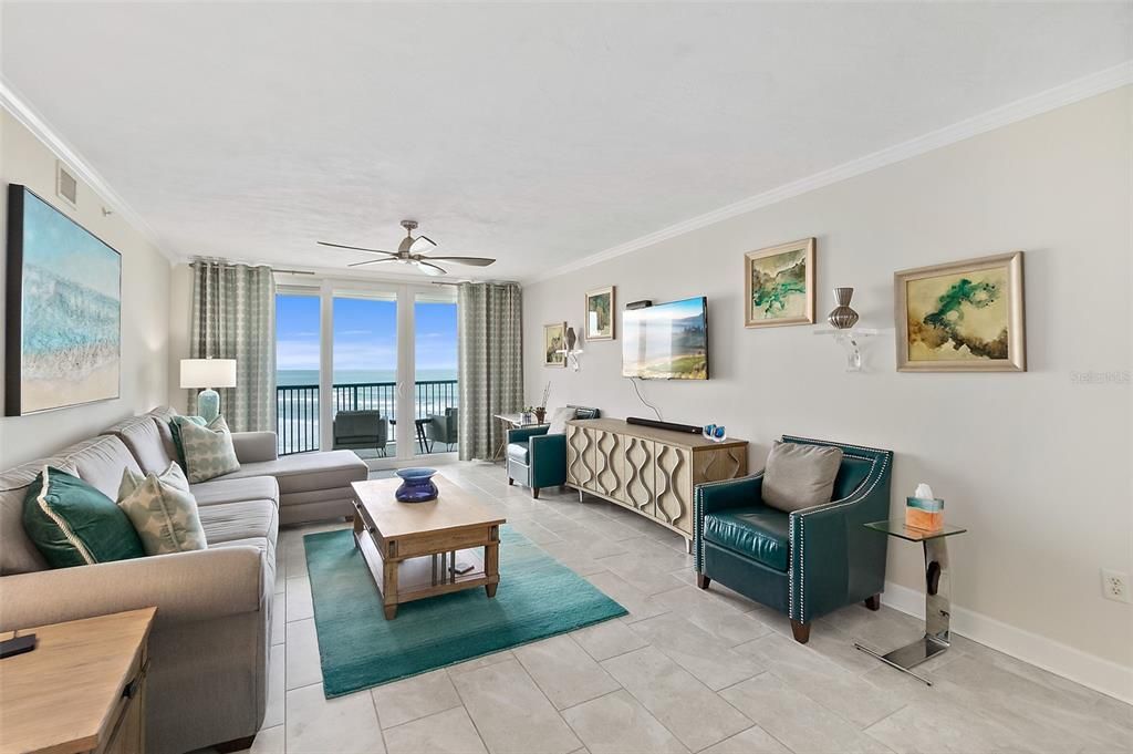 En Venta: $529,900 (2 camas, 2 baños, 1860 Pies cuadrados)