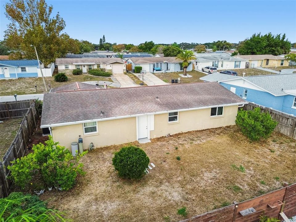 待售: $255,000 (2 贝兹, 2 浴室, 984 平方英尺)