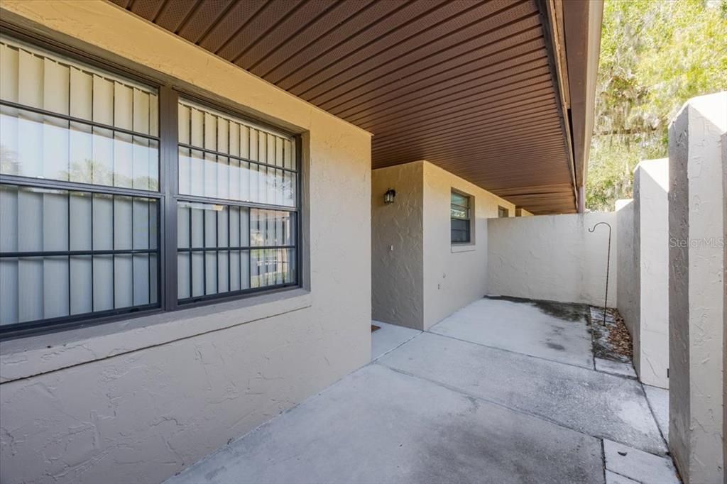 For Sale: $190,000 (2 beds, 2 baths, 1886 Square Feet)