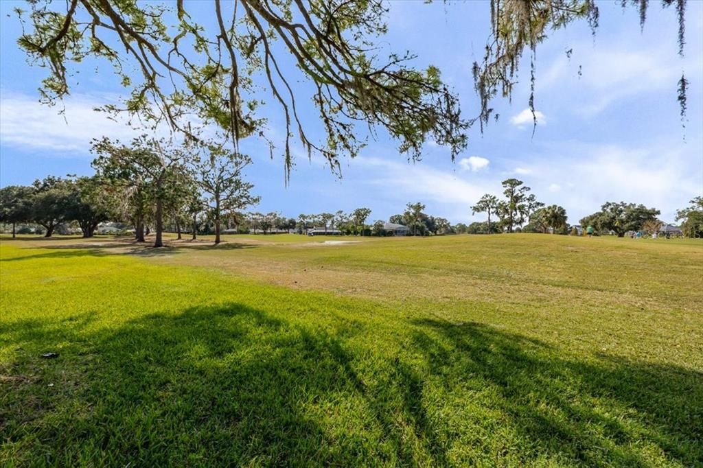 For Sale: $190,000 (2 beds, 2 baths, 1886 Square Feet)