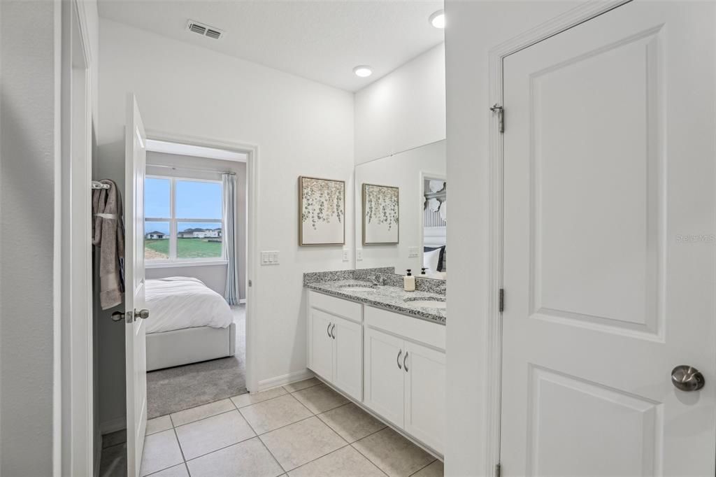 For Sale: $444,485 (3 beds, 2 baths, 1589 Square Feet)