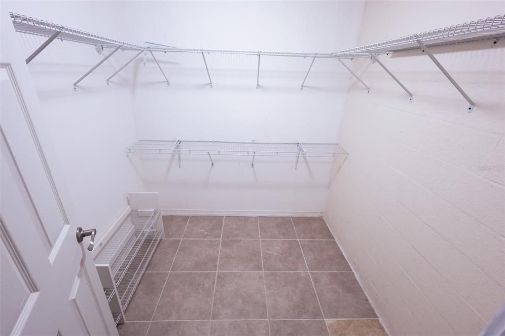 For Rent: $2,500 (3 beds, 2 baths, 1317 Square Feet)