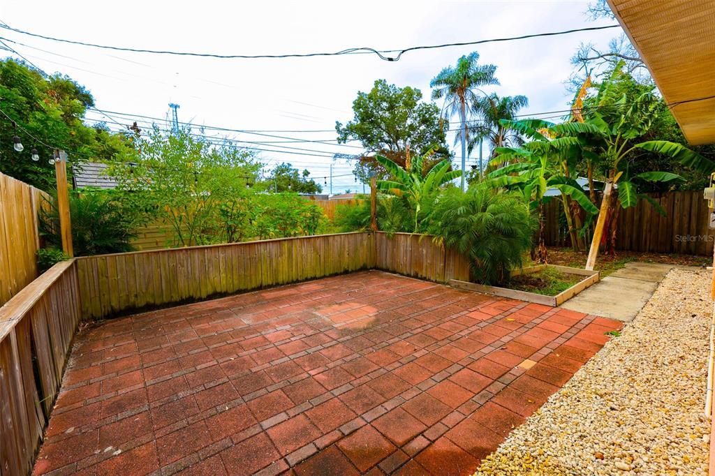 For Rent: $2,500 (3 beds, 2 baths, 1317 Square Feet)