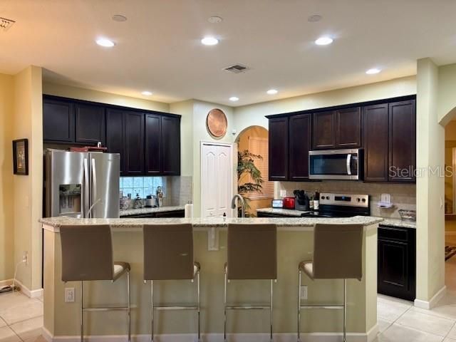 For Sale: $410,000 (3 beds, 2 baths, 2070 Square Feet)