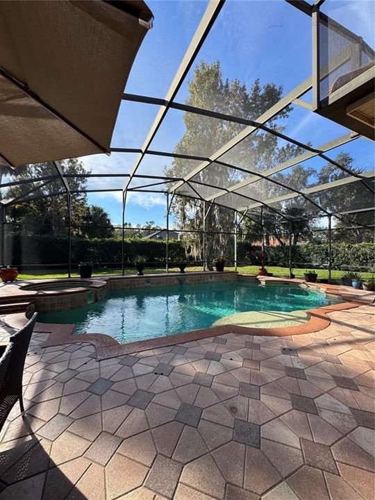 En Venta: $1,190,000 (5 camas, 5 baños, 3322 Pies cuadrados)