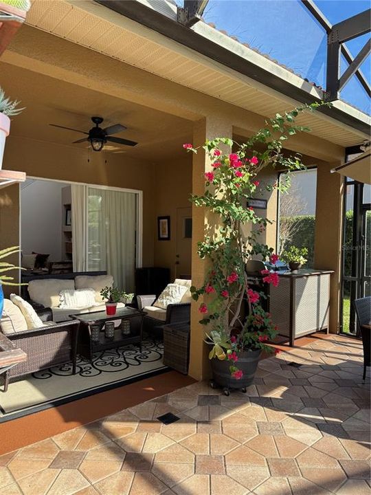 En Venta: $1,190,000 (5 camas, 5 baños, 3322 Pies cuadrados)