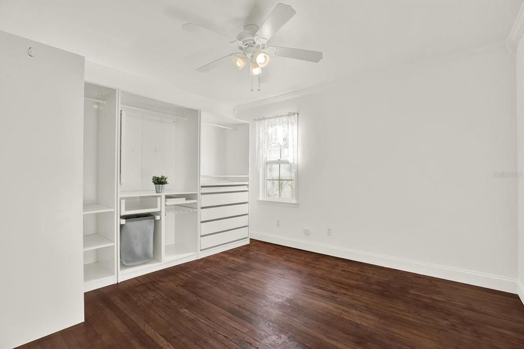 En Venta: $699,000 (3 camas, 2 baños, 1258 Pies cuadrados)